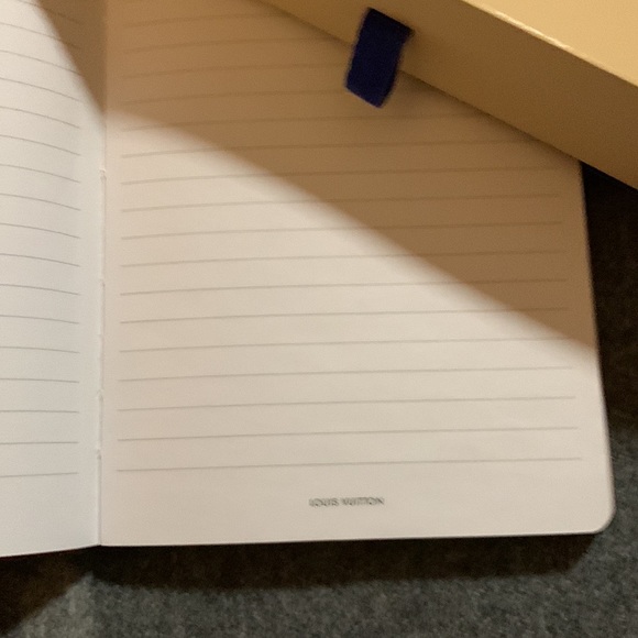 Authentic RARE Louis Vuitton notebook💧🔥 - Picture 5 of 7